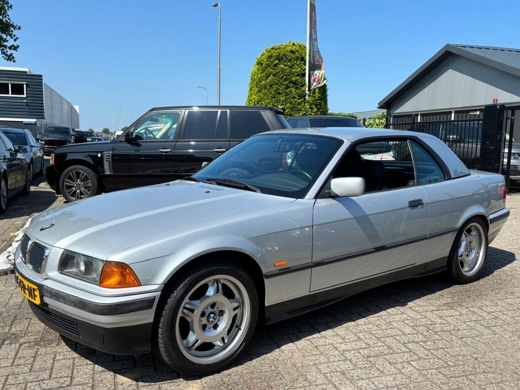 BMW 3 Serie 318i Cabriolet E36 Cabrio Hardtop M-Sport NL Aut, foto 7