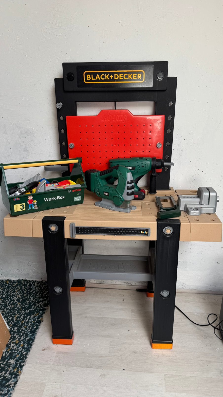 Kinder gereedschap + tafel, Ophalen, Gebruikt