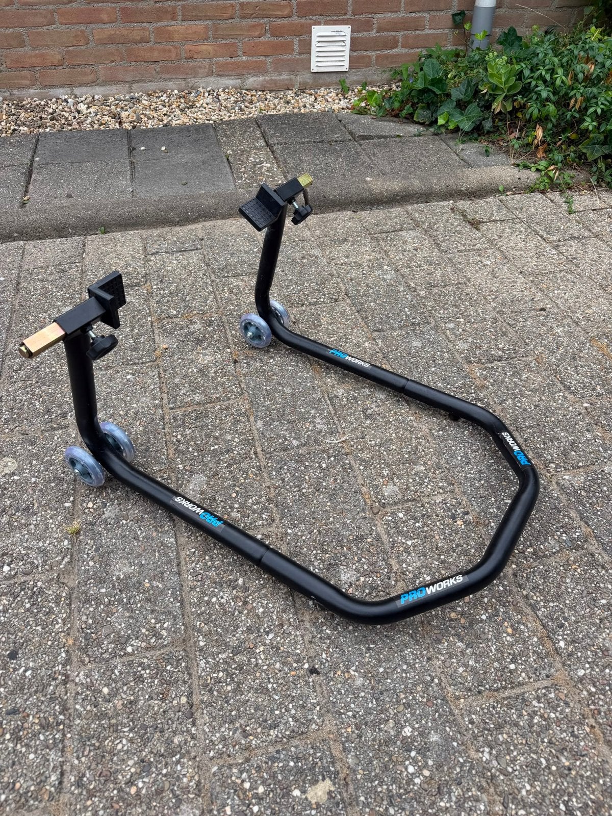 Motorfiets paddockstand achterwiel, Motoren, Accessoires | Overige, Ophalen, Gebruikt