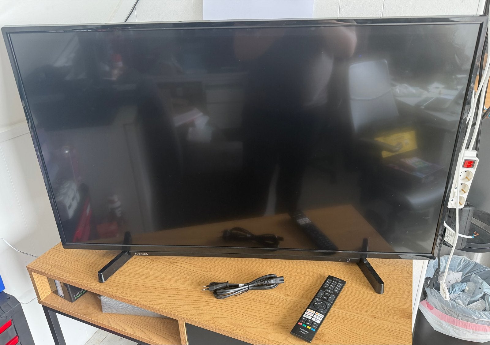 Toshiba 43 inch Smart Android TV, Ophalen, 50 Hz, Zo goed als nieuw, 100 cm of meer