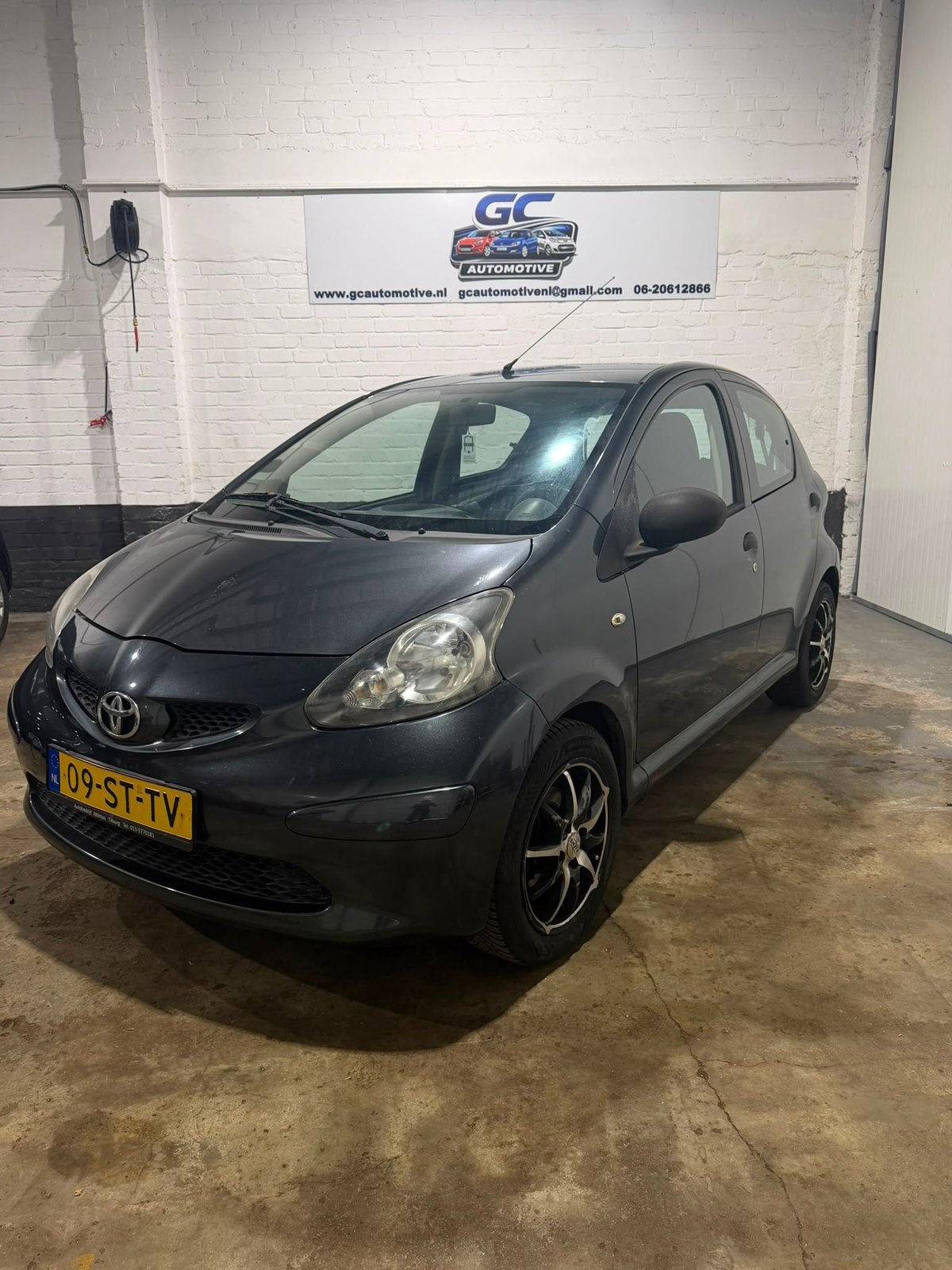 Toyota Aygo 1.0 12V Vvt-i 5DRS 2006 NIEUWE KOPELING!!, Auto's, Toyota, Voorwielaandrijving, 4 stoelen, 68 pk, Origineel Nederlands