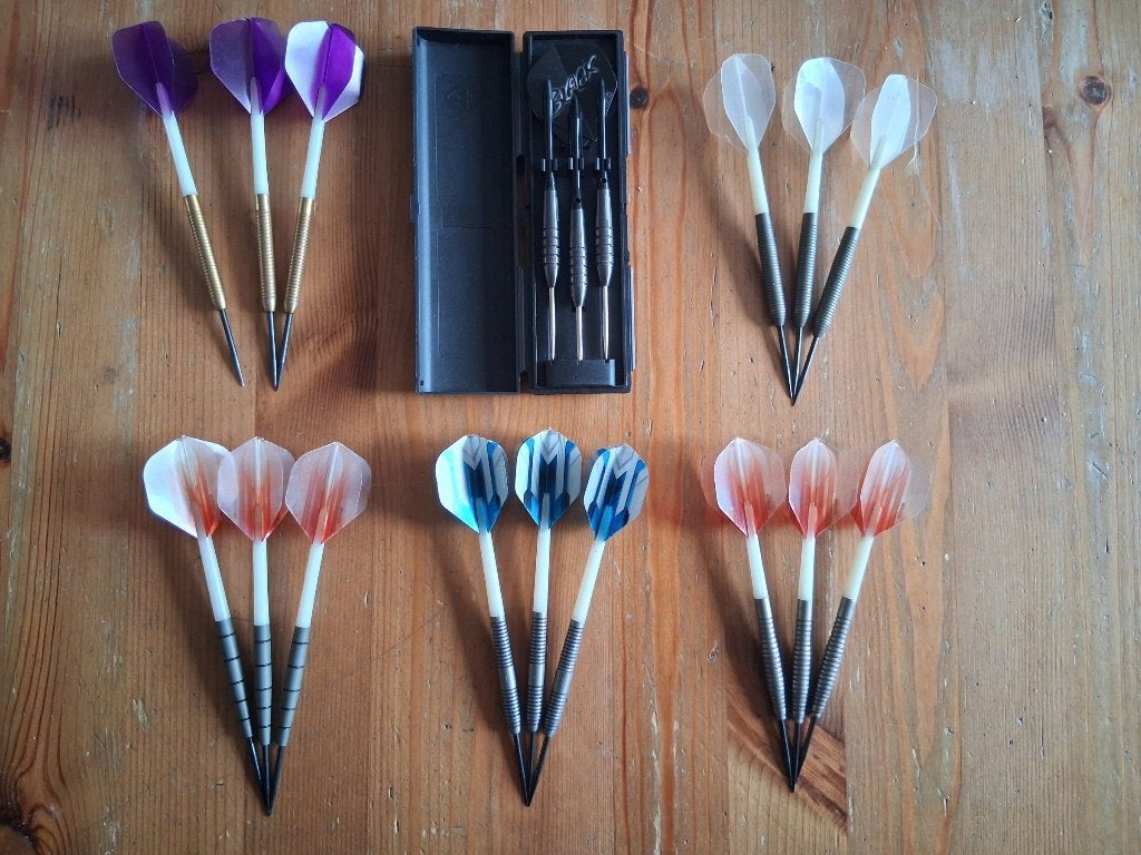 Verschillende sets darts, Ophalen of Verzenden, Gebruikt, Pijlen