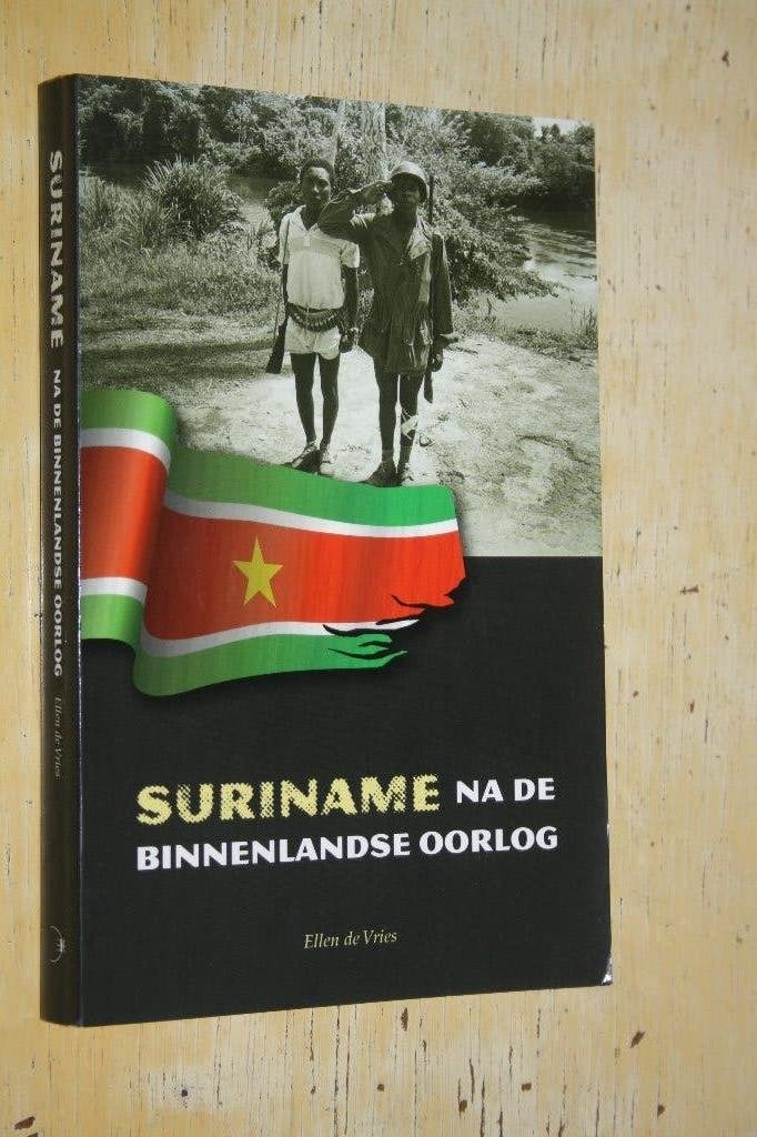 Suriname na de binnenlandse oorlog 1986-1992 Ellen de Vries, Ophalen of Verzenden, Gelezen