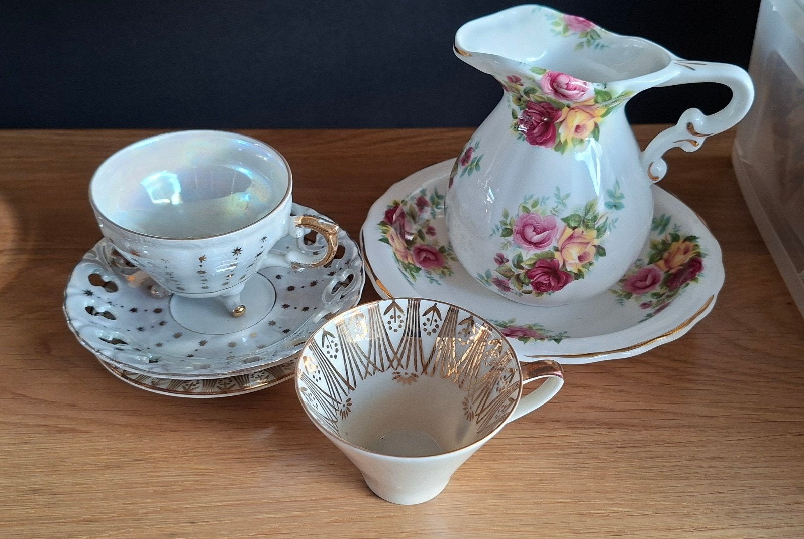 Vintage porseleinen theeservies en waterkan, Ophalen