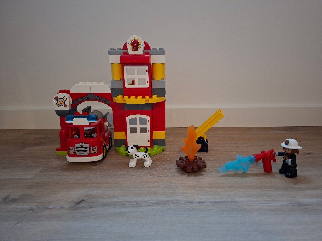 Lego Duplo Brandweerkazerne, 10903, Gebruikt, Overige thema's, Ophalen of Verzenden, Complete set