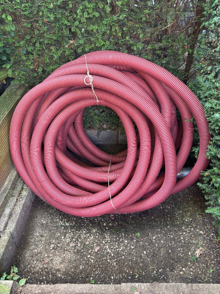 Mantelbuis (ca. 40m te koop), Ophalen, Zo goed als nieuw, Kabel of Snoer