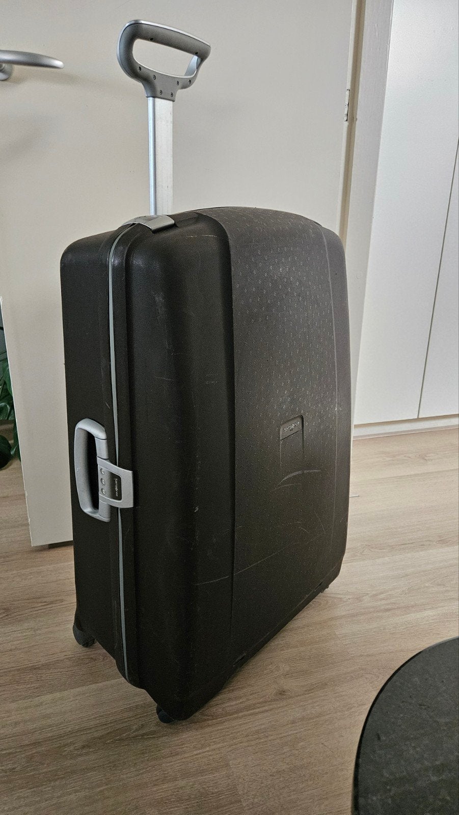 Samsonite koffer met cijferslot en 4 zwenkwielen, Gebruikt, Hard kunststof, 70 cm of meer, 55 cm of meer
