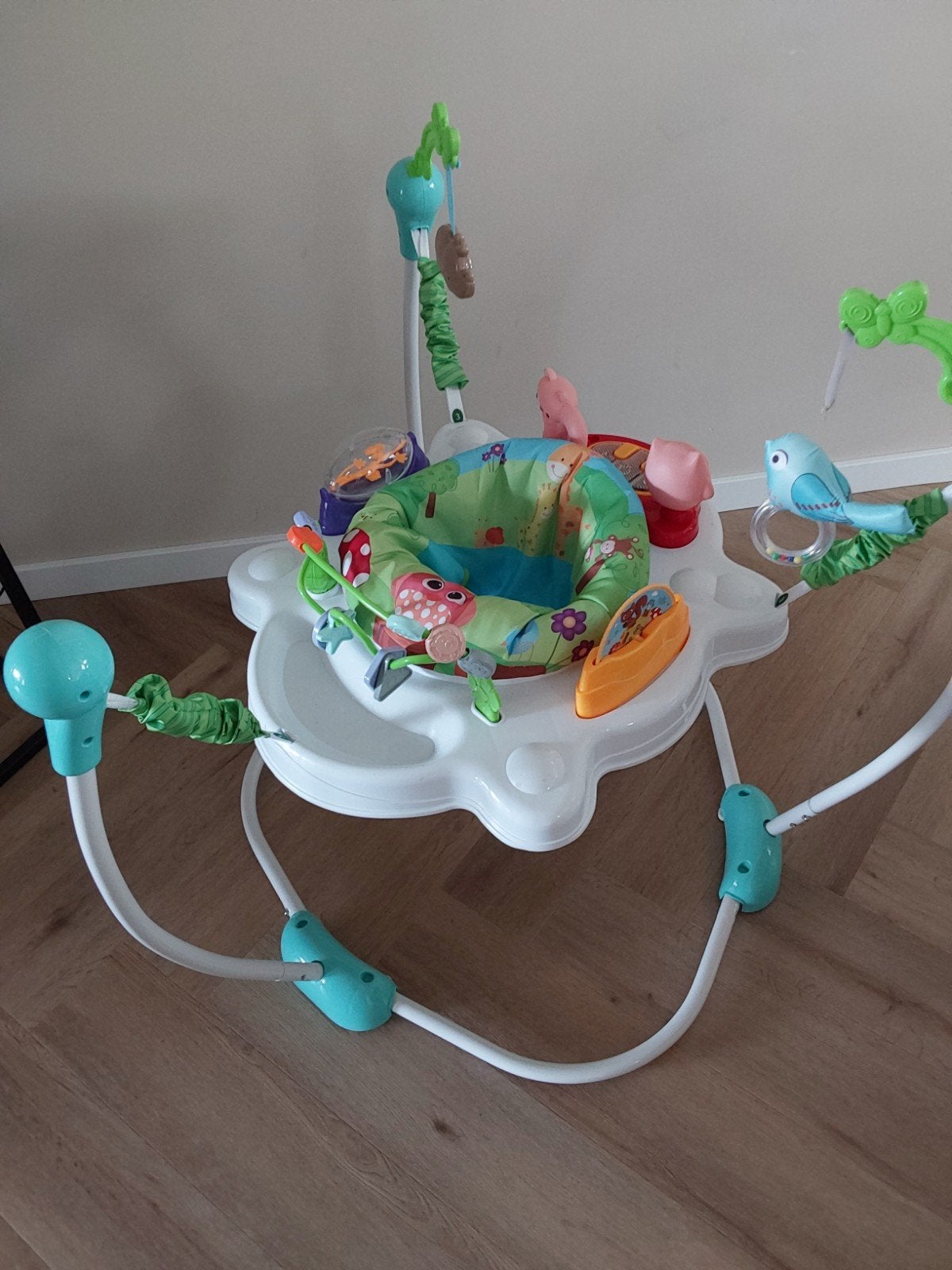 Baby jumper/activity center in zeer goede staat, Kinderen en Baby's, Ophalen, Zo goed als nieuw, Overige typen, Met geluid
