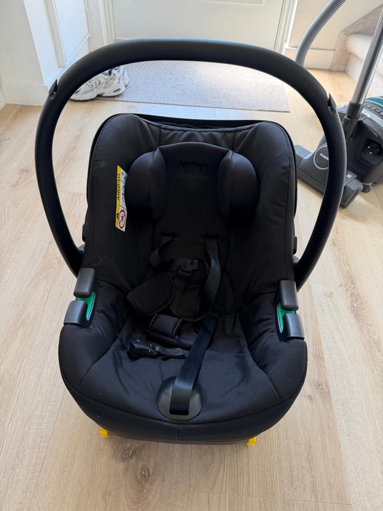 NoviBaby autostoel met Isofix base, Zijbescherming, Zo goed als nieuw, Isofix, 0 t/m 13 kg