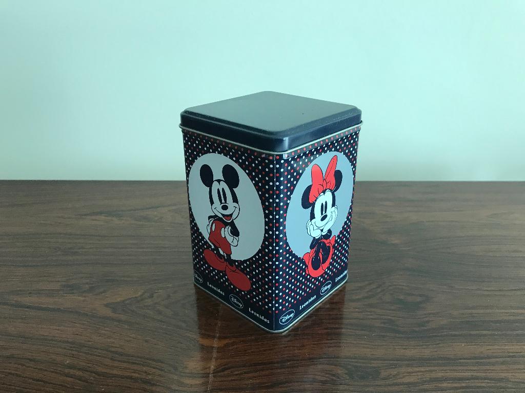 Disney Leonidas blik blikken doos Minnie Mickey Donald Duck, Verzamelen, Disney, Ophalen of Verzenden, Mickey Mouse, Zo goed als nieuw