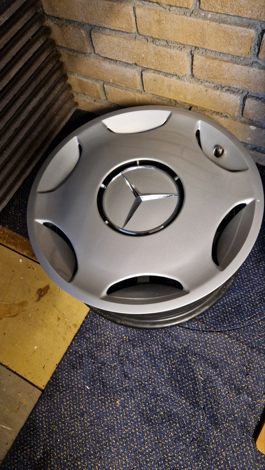 Mercedes stalen velgen met wieldop 6Jx15H2 ET31, Ophalen, Gebruikt, 15 inch, Velg(en)