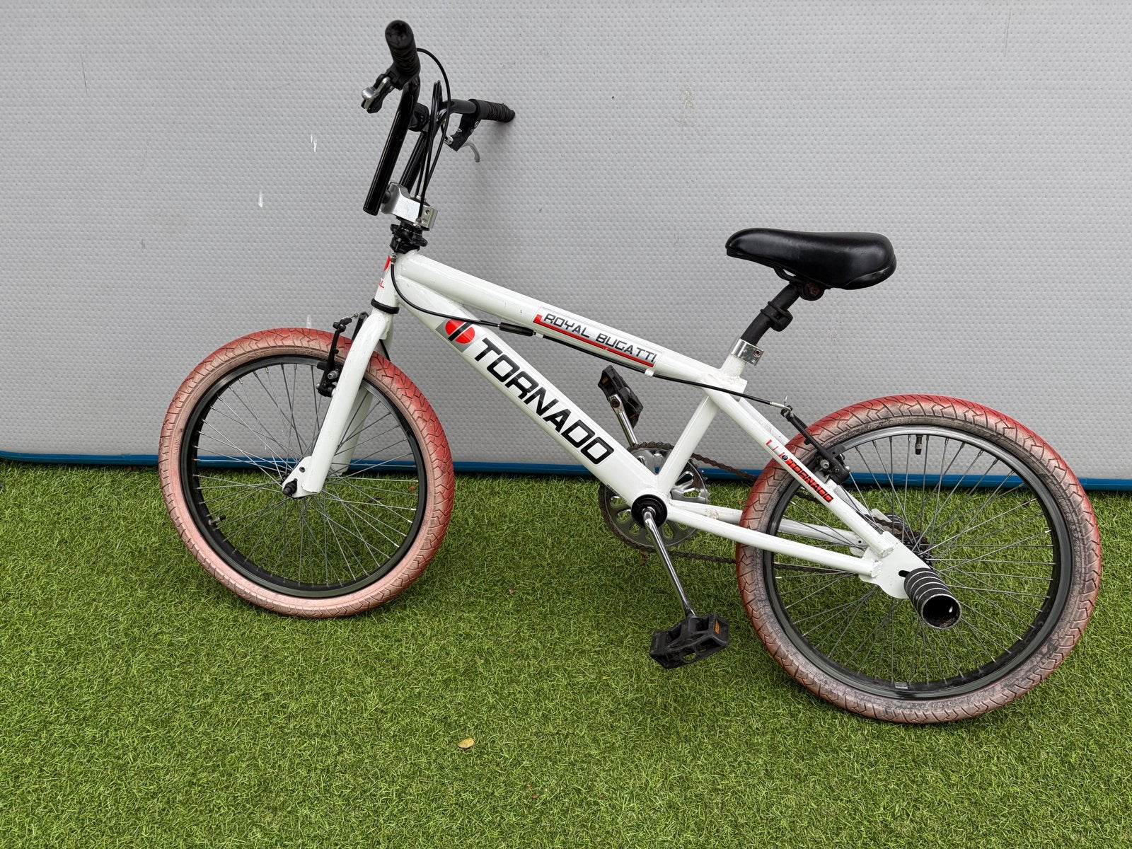 Gebruikte Royal Bugatti Tornado BMX fiets, Ophalen, Gebruikt, Staal, Velgrem