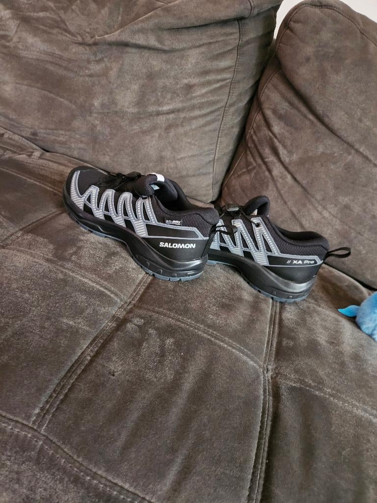 Salomon jongens schoenen maat 37, Ophalen, Schoenen, Zo goed als nieuw, Jongen