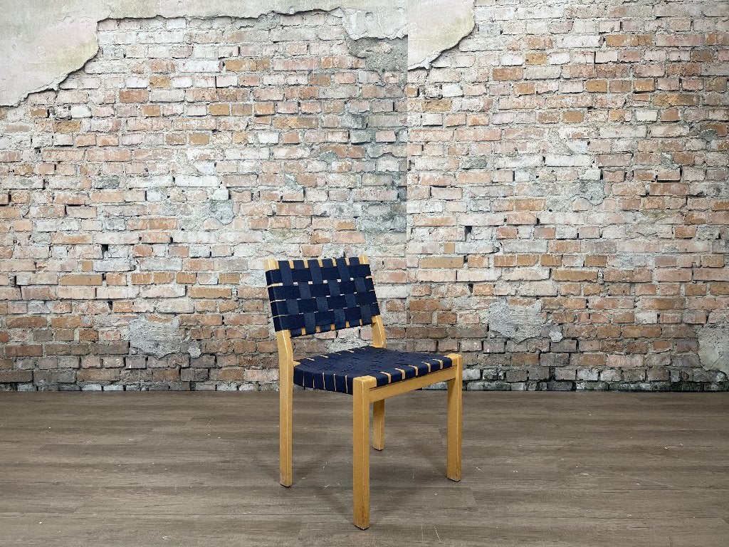 Artek 611 Chair bij TheReSales, Ophalen, Blauw, Design, Zo goed als nieuw