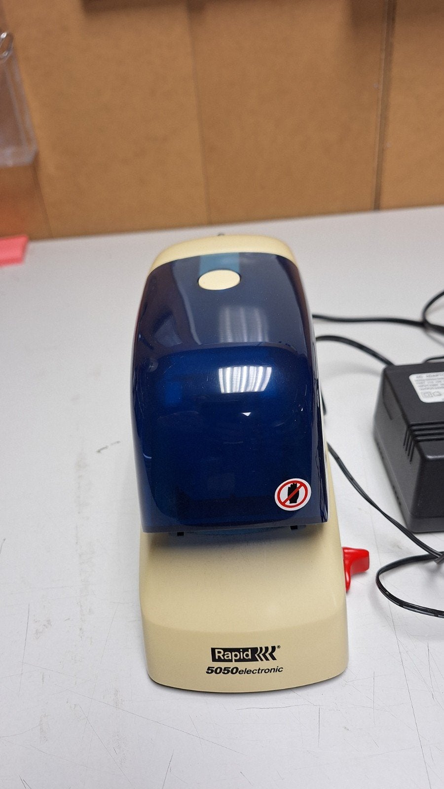 Rapid 5050 Electronic Nietmachine met AC Adapter, Diversen, Ophalen of Verzenden, Gebruikt