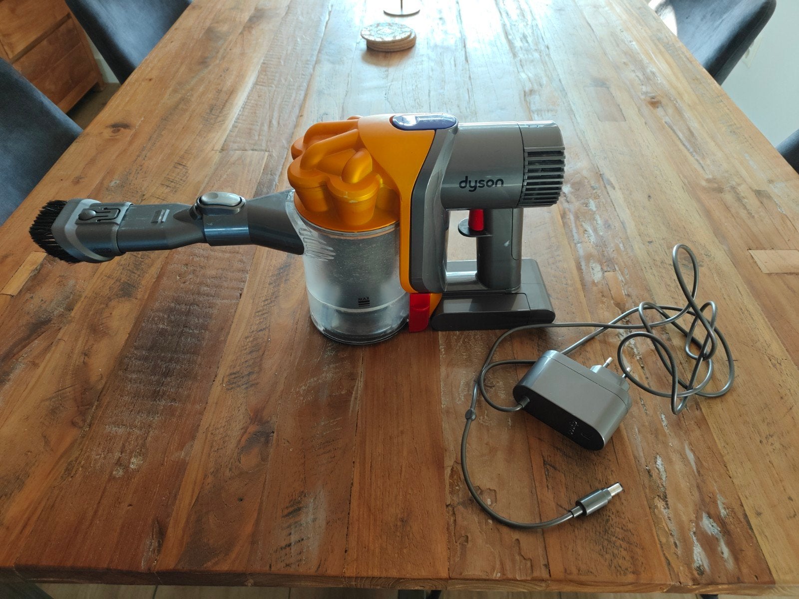 Dyson kruimeldief stofzuiger gebruikt zelf schoonmaken, Gebruikt, Kruimeldief, Ophalen of Verzenden, Dyson