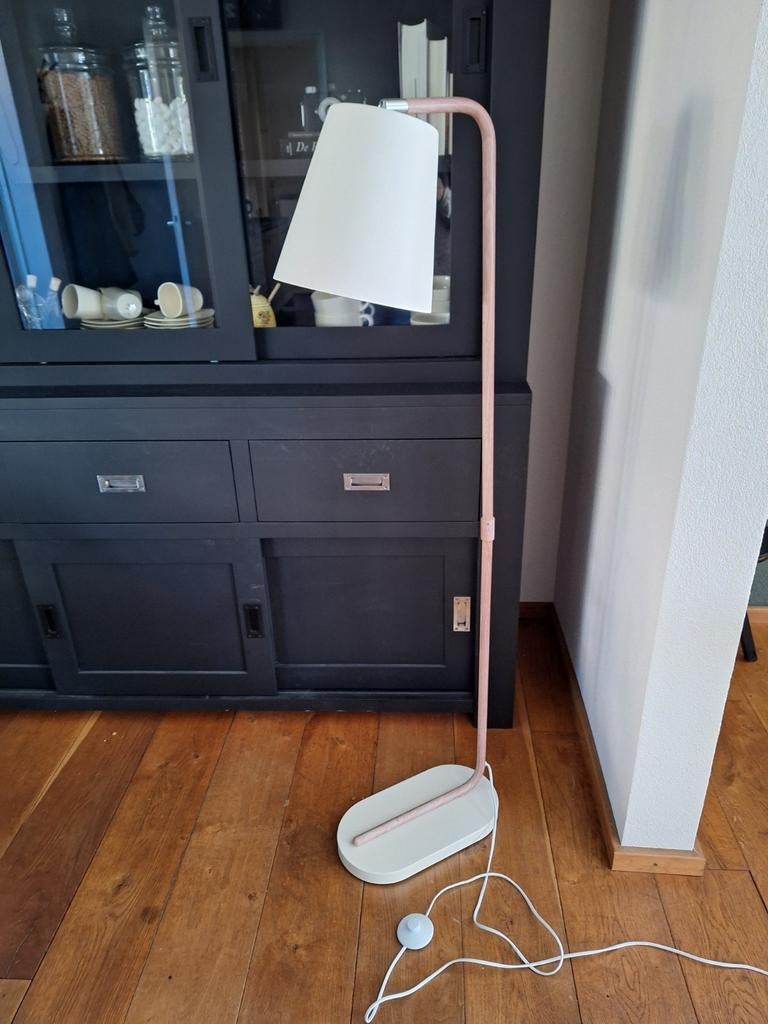 Lucide Cona Vloerlamp Leeslamp met Vloerschakelaar, Huis en Inrichting, Lampen | Vloerlampen, Ophalen, 100 tot 150 cm, Zo goed als nieuw