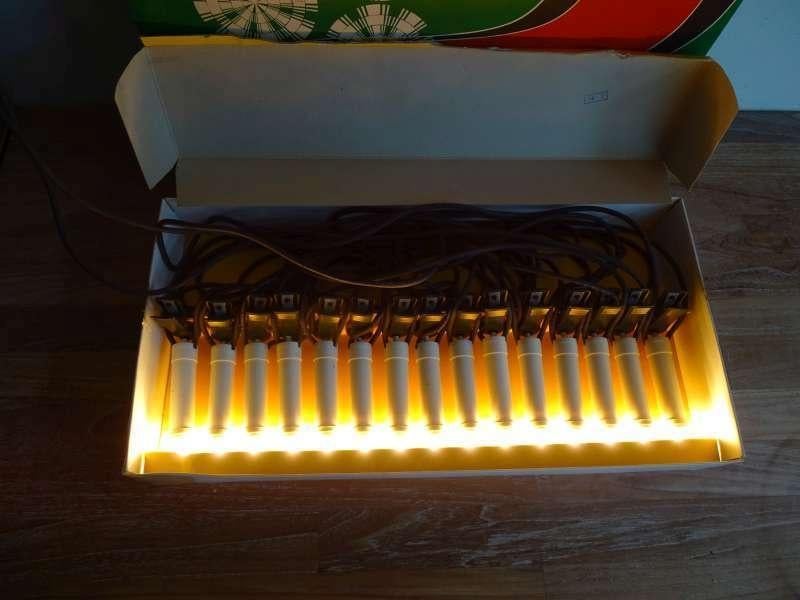 Oude kerstverlichting buitenverlichting 15 lampjes kerst, Diversen, Ophalen of Verzenden, Zo goed als nieuw