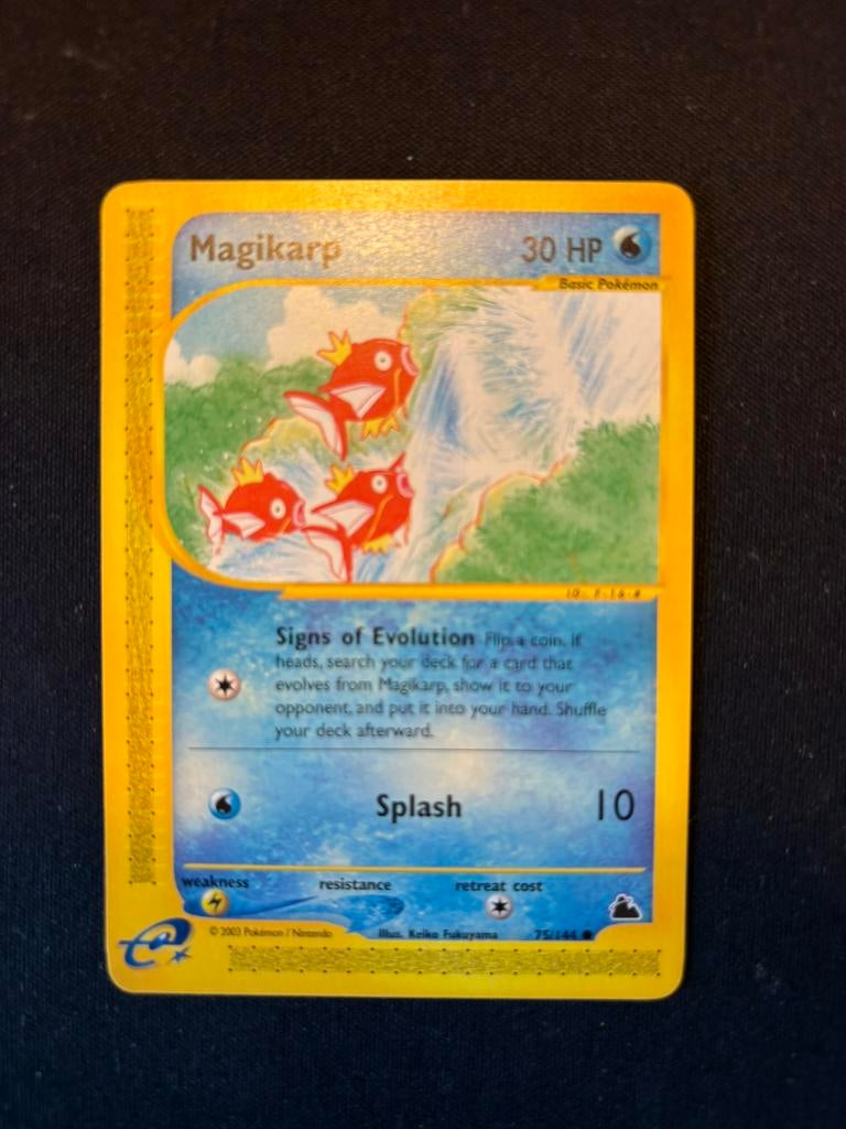 Pokémon Magikarp Skyridge 75/144 2003, Ophalen of Verzenden, Zo goed als nieuw