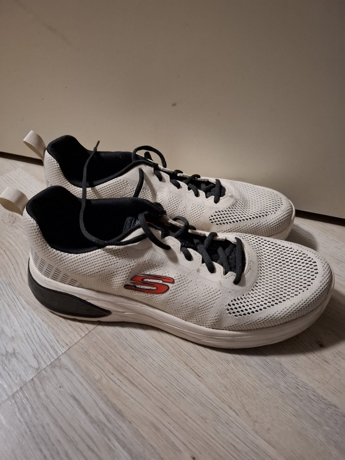 Skechers sneakers maat 43, 2x gedragen, Kleding | Heren, Schoenen, Wit, Ophalen of Verzenden, Sneakers of Gympen, Zo goed als nieuw
