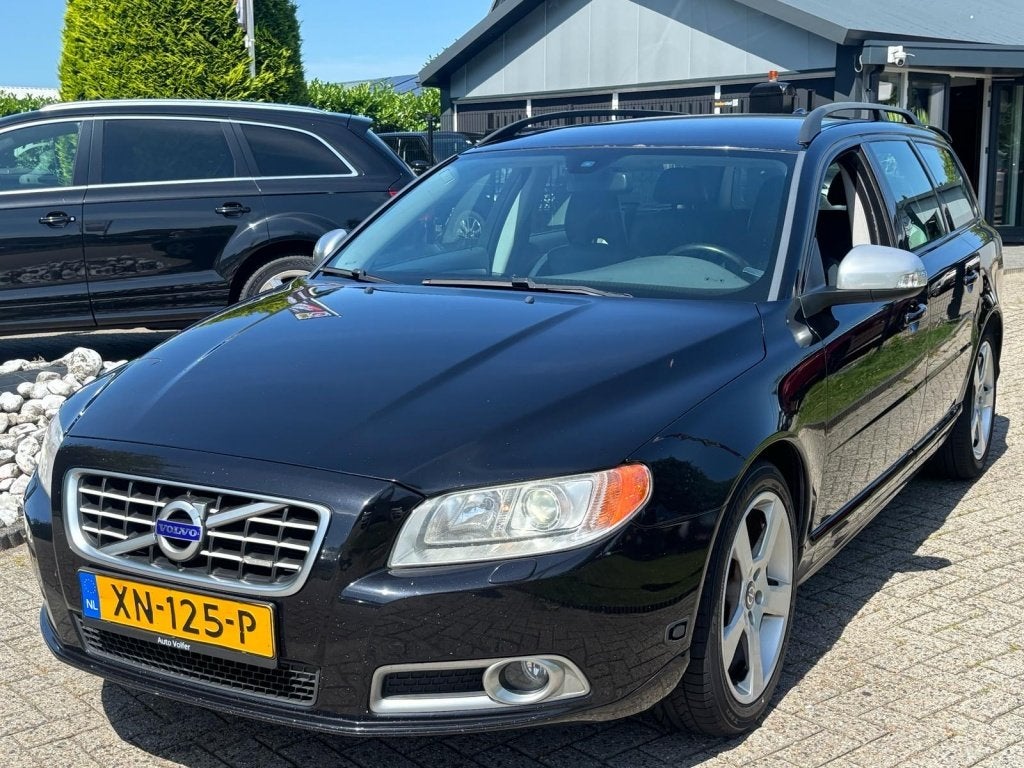 Volvo V70 2.5 Turbo 232PK R-Design 2010 Xenon Handgeschakeld, Auto's, 232 pk, Gebruikt, Handgeschakeld, 93 €/maand