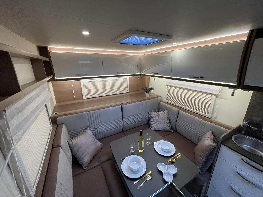 Bürstner lyseo Harmonyline Rondzit, Caravans en Kamperen, Campers, Ringverwarming, Fiat, Airbags, Tot en met 2