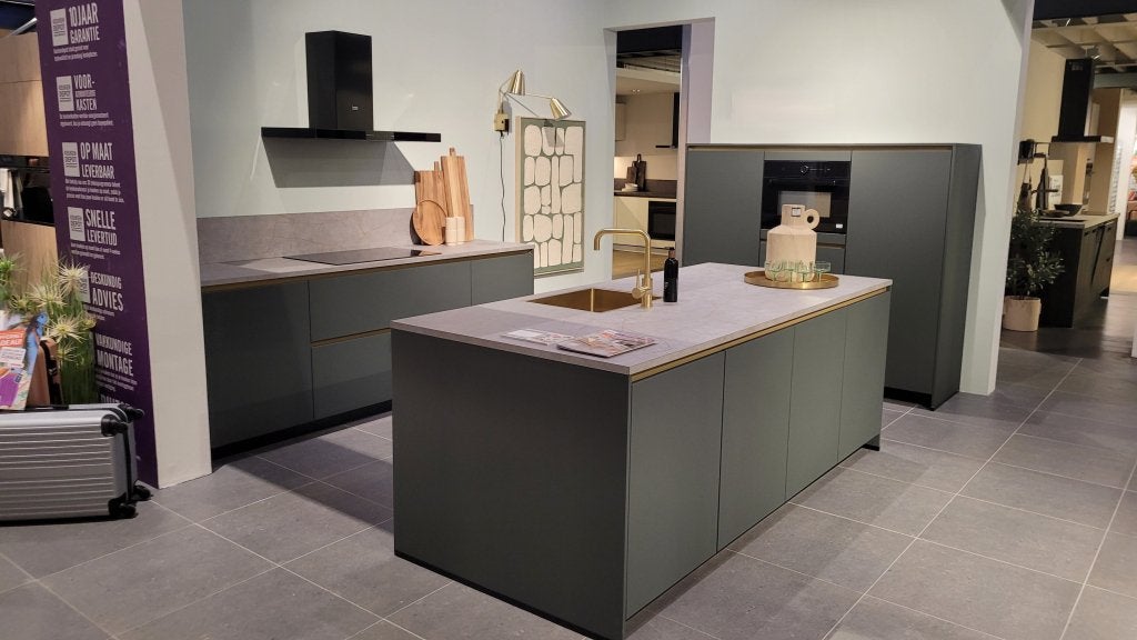 Showroomkeuken EASY Toledo mineraalgroen | Nu 50% korting, Huis en Inrichting, Keuken | Complete keukens, Niet ingevuld, Dubbelwandige keuken