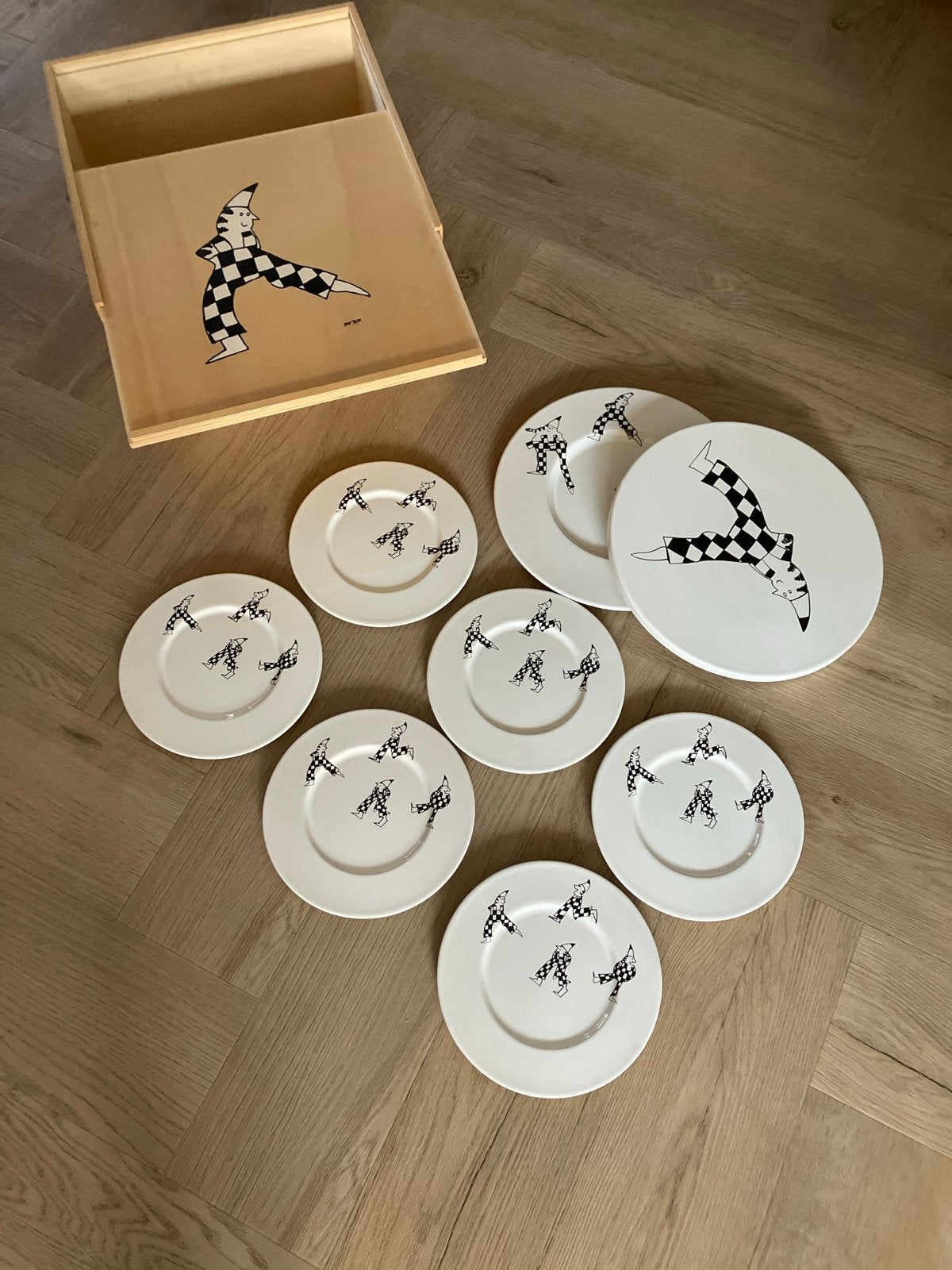 Uniek Birgit Stegner servies met draaiplateau, Overige merken, Keramiek, Ophalen of Verzenden, Zo goed als nieuw