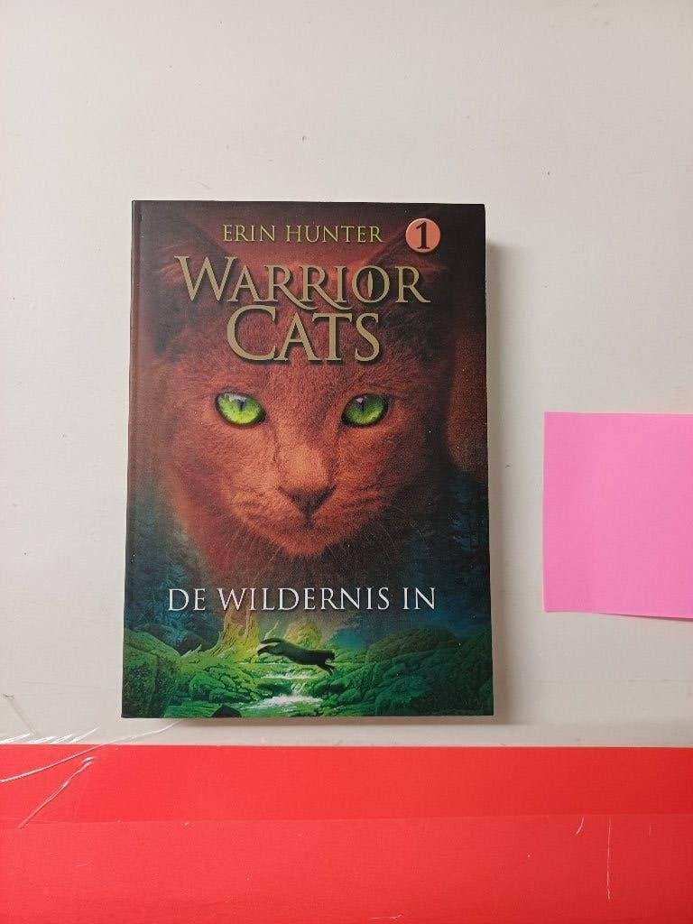 Boek - Erin Hunter - Warrior Cats - De Wildernis In, Ophalen of Verzenden, Gelezen