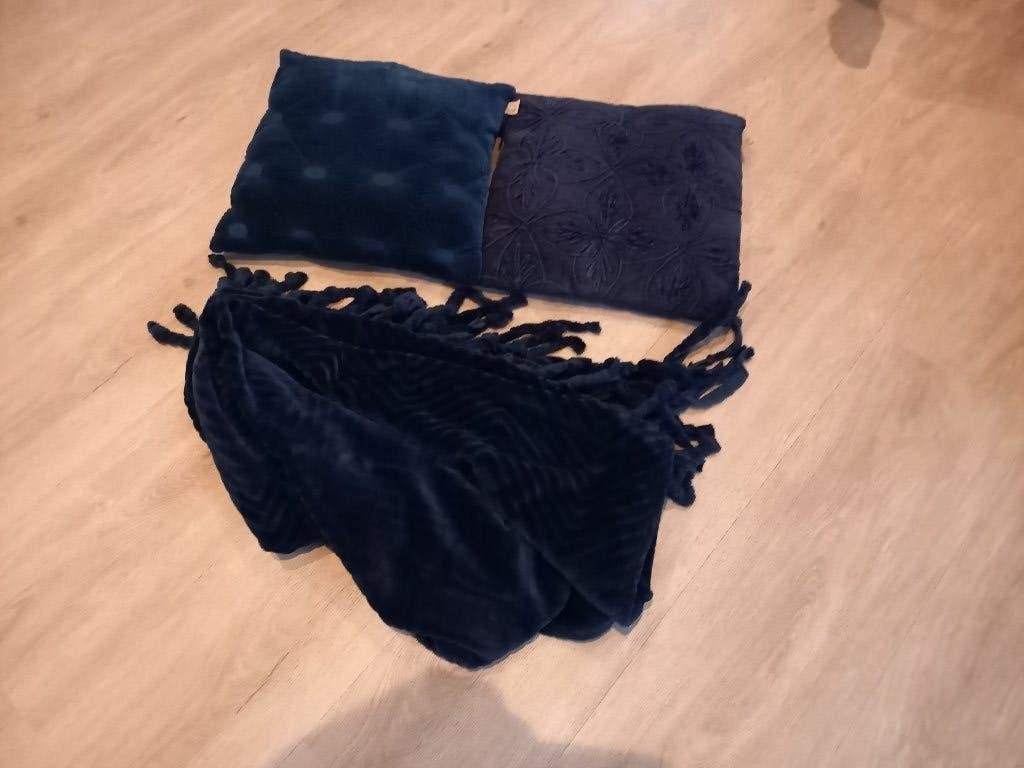 Dutch Decor Sierkussens en plaid, Ophalen, Paars, Vierkant, Zo goed als nieuw