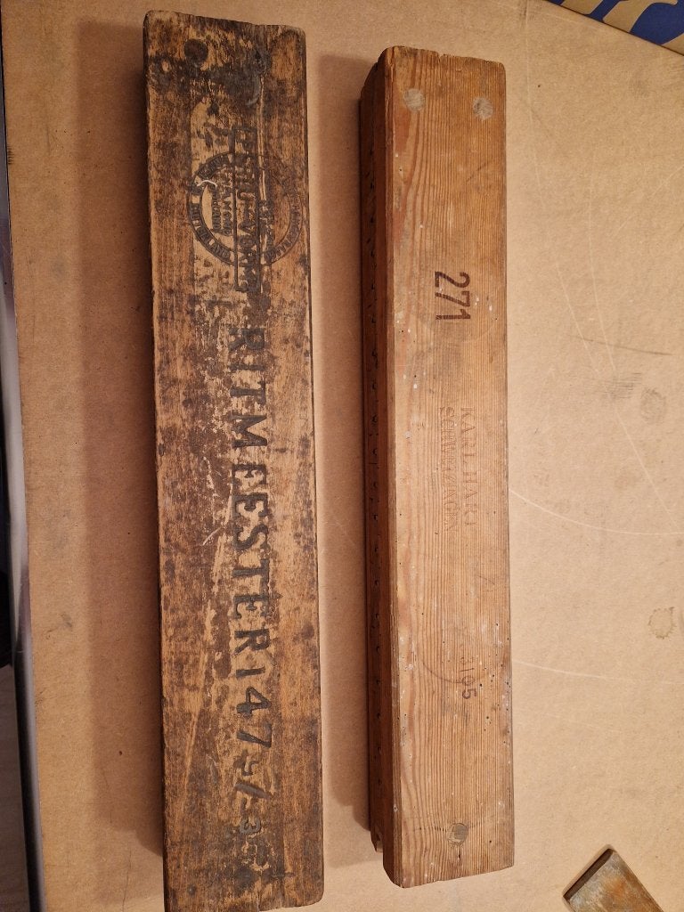 2 oude houten sigarenmallen – Ritmeester en Karl Hart, Ophalen of Verzenden, Gebruikt, Tabaksdoos of Verpakking