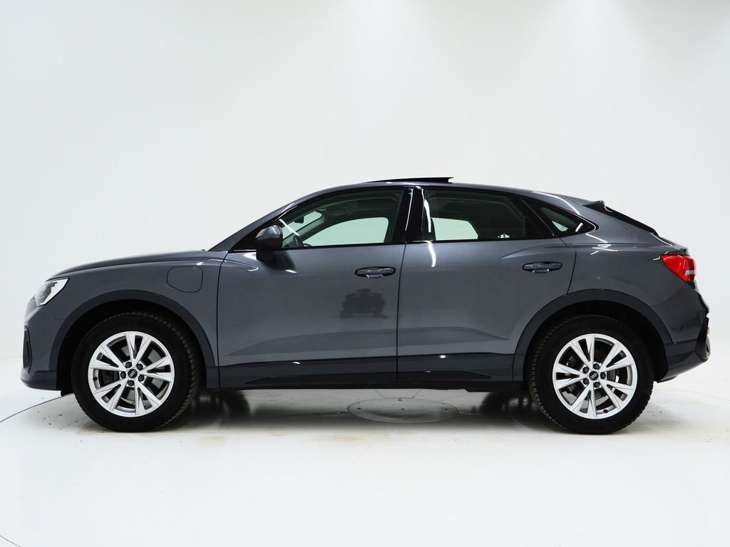 Audi Q3 Sportback 45 TFSI e Edition Full Black | Panoramadak, Gebruikt, Zwart, Hybride Elektrisch/Benzine, SUV of Terreinwagen