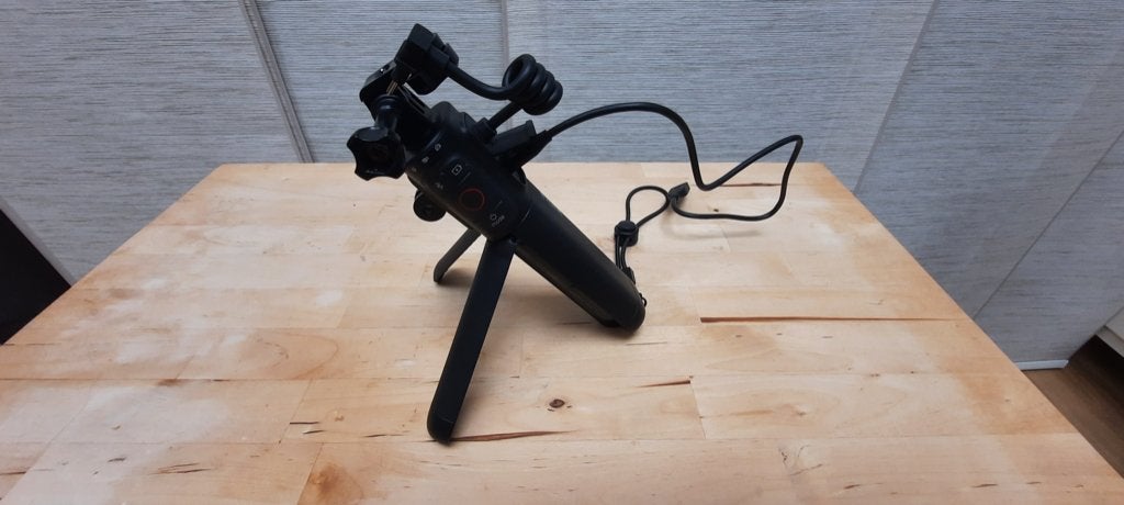 VOLTA BATTERY GRIP/ TRIPOD/ REMOTE, Audio, Tv en Foto, Fotografie | Statieven en Balhoofden, Verzenden, Zo goed als nieuw, Minder dan 150 cm