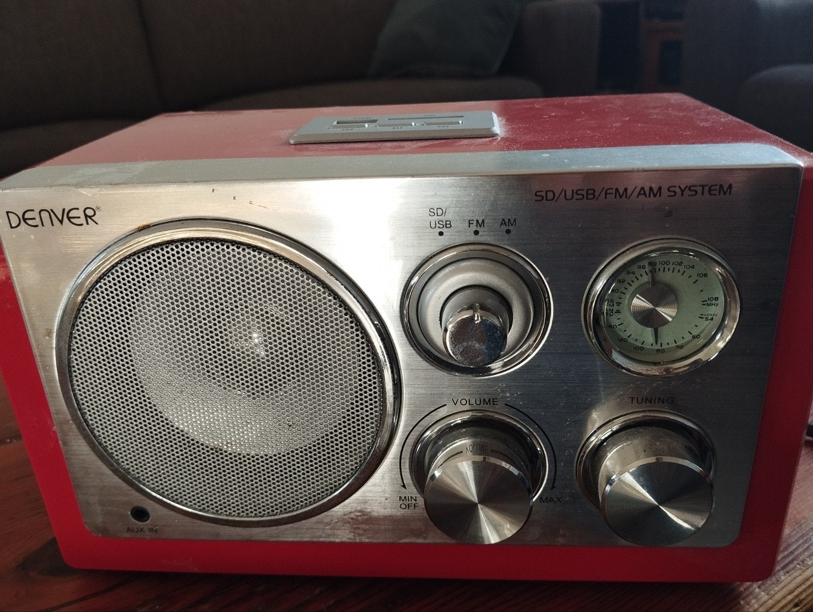 Eenvoudig te bedienen retro Denver SD USB FM AM Muziekspeler, Audio, Tv en Foto, Ophalen of Verzenden, Gebruikt, Radio