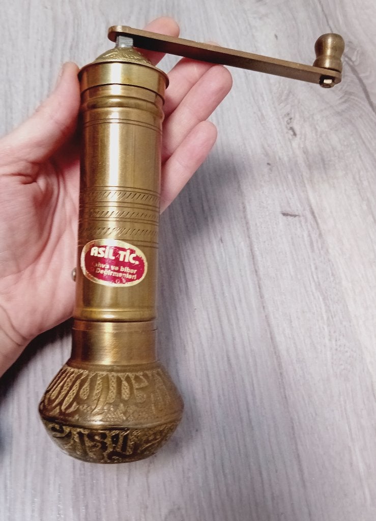 traditionele Turkse koperen en messing specerijenmolen, Ophalen of Verzenden