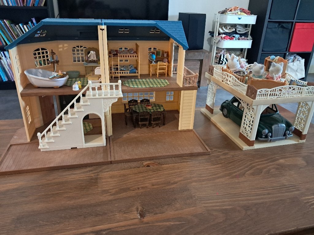 Sylvanian Families, Huis, Auto, Meubels, Garage, Kinderen en Baby's, Speelgoed | Poppenhuizen, Ophalen, Gebruikt, Poppenhuis