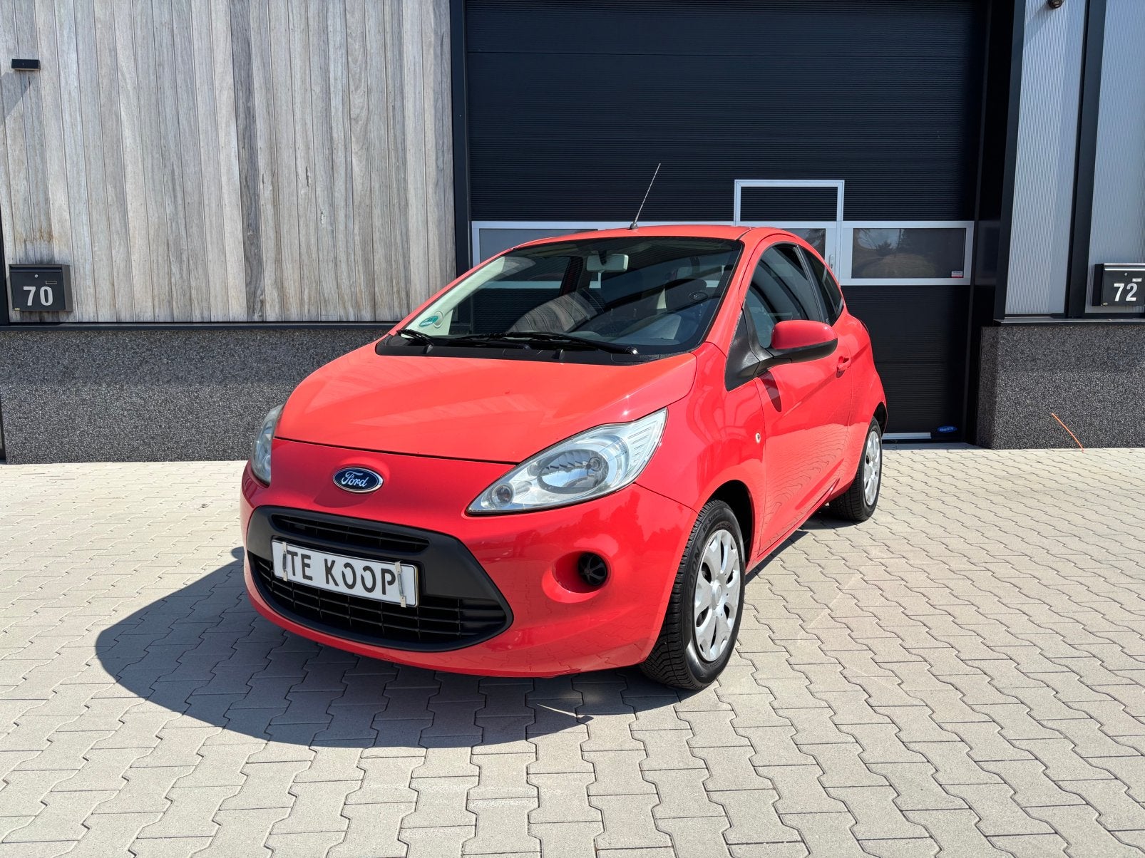 Ford Ka 1.2 Limited 51KW 2010 Rood, Voorwielaandrijving, Stof, 4 cilinders, 4 stoelen