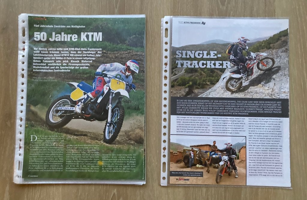 Map met documentatie over KTM  Motoren, Motoren, Handleidingen en Instructieboekjes, Verzenden, Overige merken