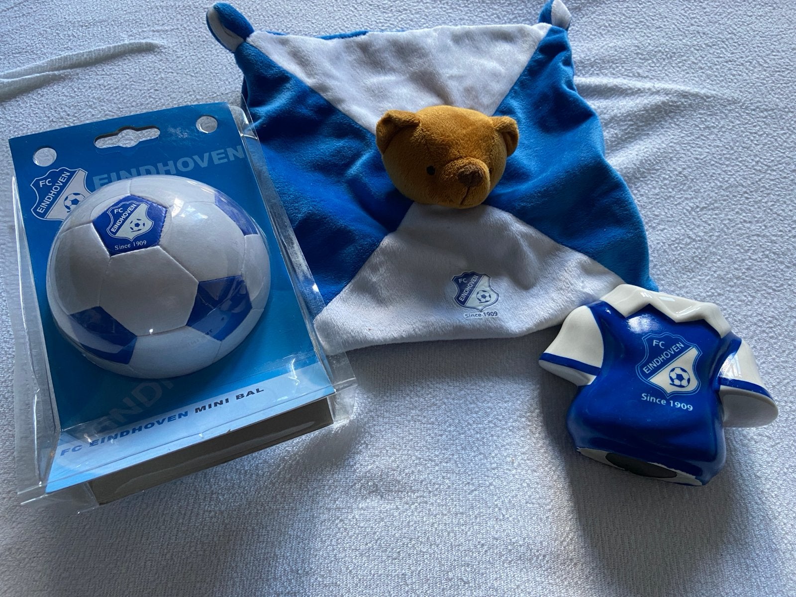 FC Eindhoven Fanartikelen: Spaarpot, Mini Bal, Knuffeldoekje, Verzamelen, Ophalen of Verzenden, Nieuw, Overige binnenlandse clubs