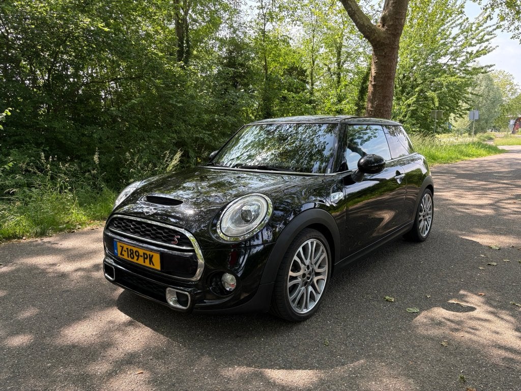 Mini Cooper S – Handgeschakeld – 67.300 km – Topstaat, Auto's, Mini, Voorwielaandrijving, 1998 cc, 4 stoelen, Leder