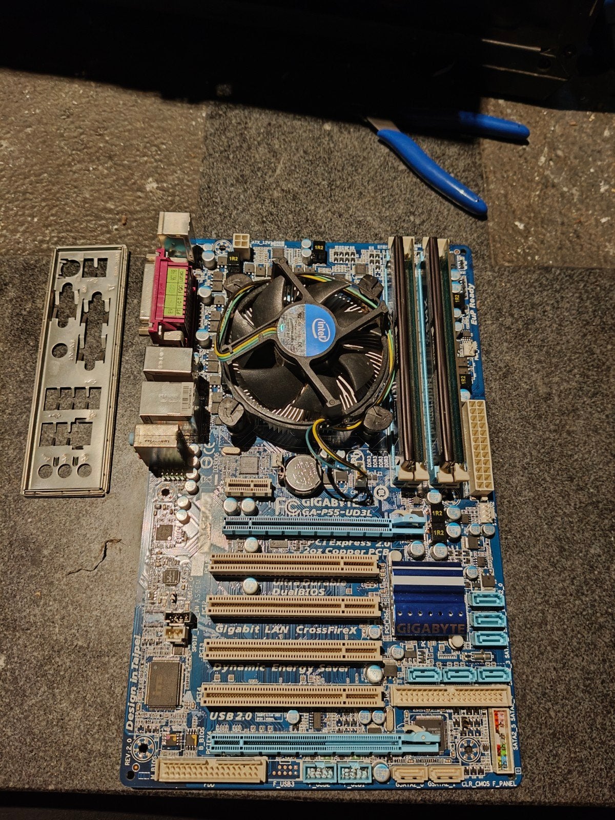Upgrade setje - Gigabyte moederbord - I5 CPU - 8GB Ram, Computers en Software, LGA 1156, DDR3, Ophalen of Verzenden, Zo goed als nieuw