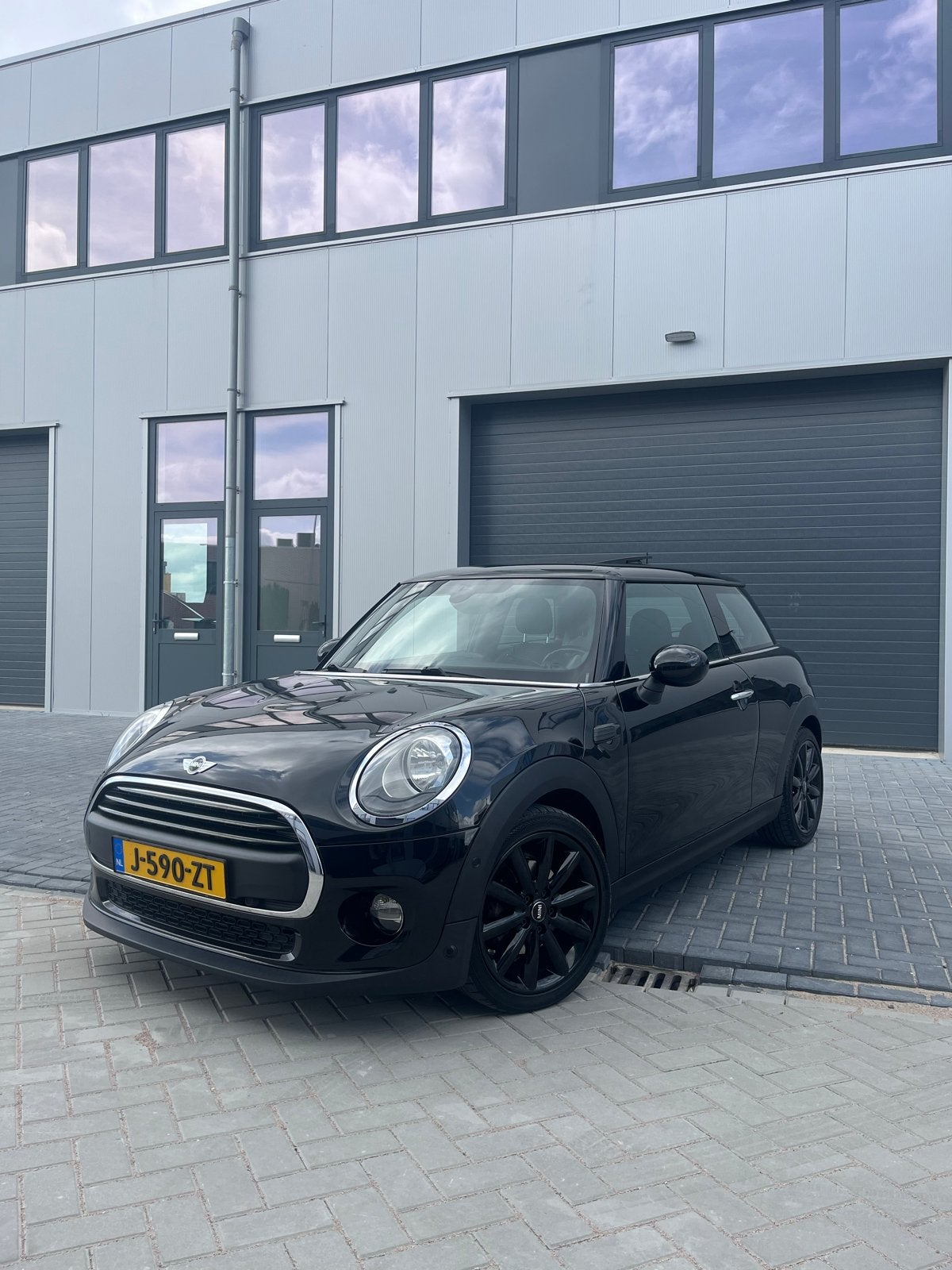MINI One 1.2 Chili Business | PANO | HARMAN KARDON | LED, Stof, 4 stoelen, 1198 cc, 102 pk