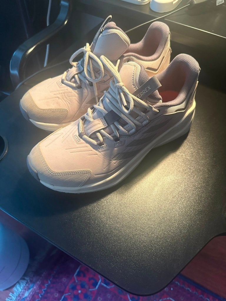 Adidas terrex schoenen, Overige kleuren, Ophalen of Verzenden, Adidas, Sneakers of Gympen