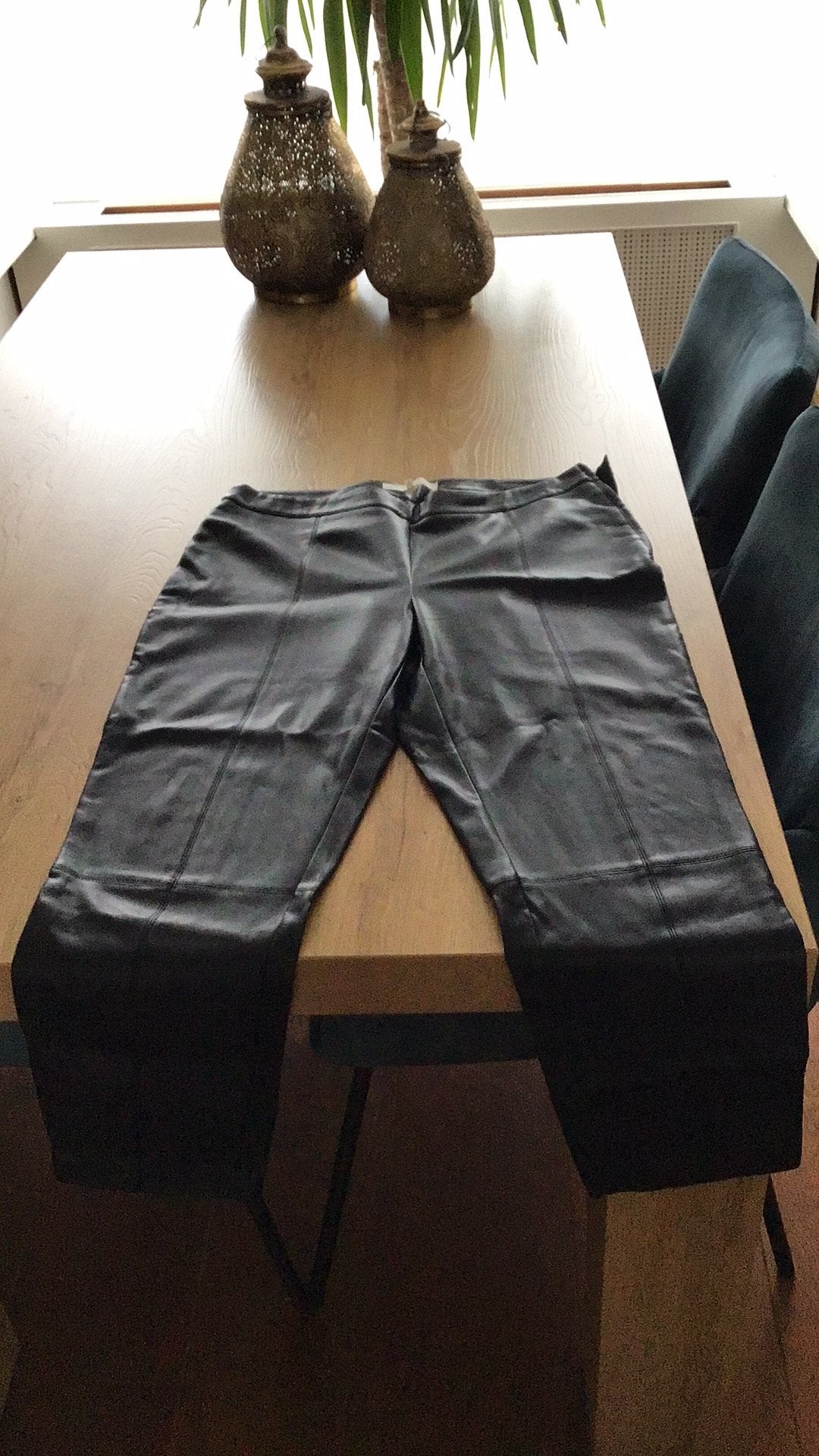 Prachtige skai leren broek, Ophalen, Zo goed als nieuw, Maat 46 (S) of kleiner, Zwart