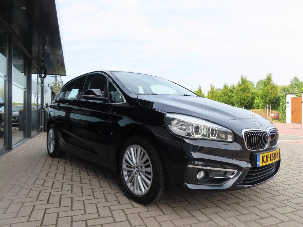 Bmw 2-SERIE 225XE iP High Exe Navi Camera Leder 2x Pdc 2016, Auto's, BMW, Automaat, 136 pk, Gebruikt, Regensensor