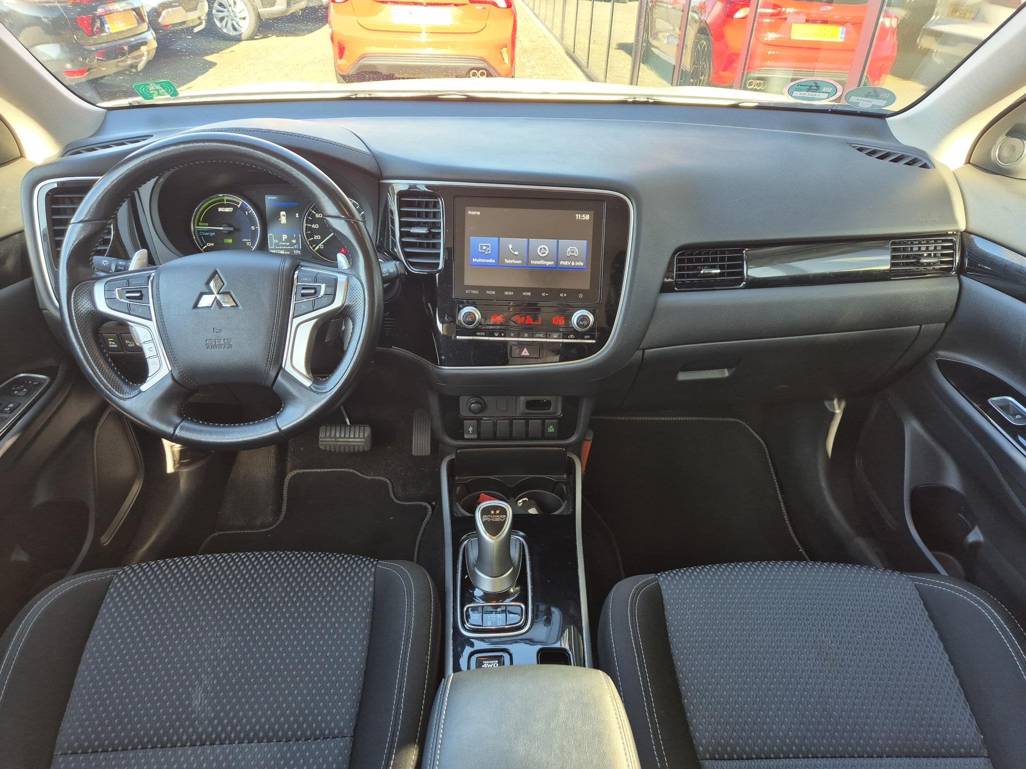 Mitsubishi Outlander 2.4 PHEV Pure+ | Camera | All seasonban, Automaat, 4 cilinders, Bedrijf, Hybride Elektrisch/Benzine