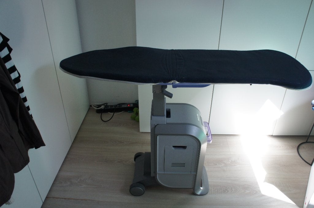 Strijkmachine, Witgoed en Apparatuur, Strijkijzers en Strijkplanken, Ophalen, Gebruikt, Strijkijzer met snoer