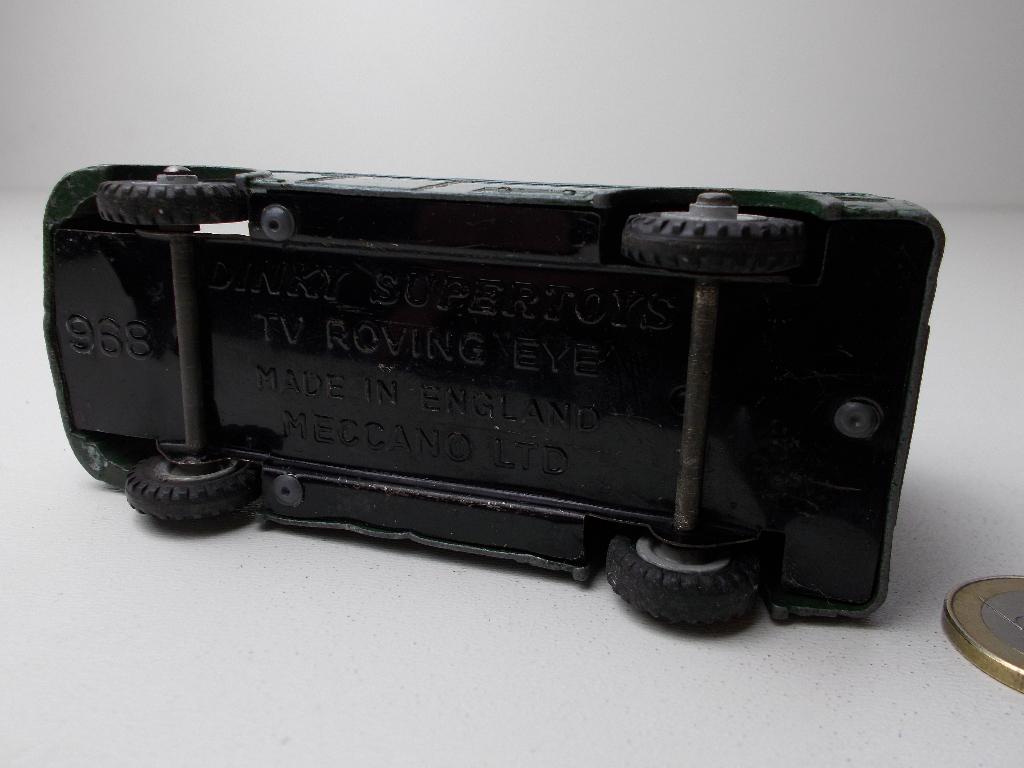 1959 Dinky Supertoys 968 BBC TV ROVING EYE + ANTENNE!, Ophalen of Verzenden, Zo goed als nieuw, Bus of Vrachtwagen, Dinky Toys