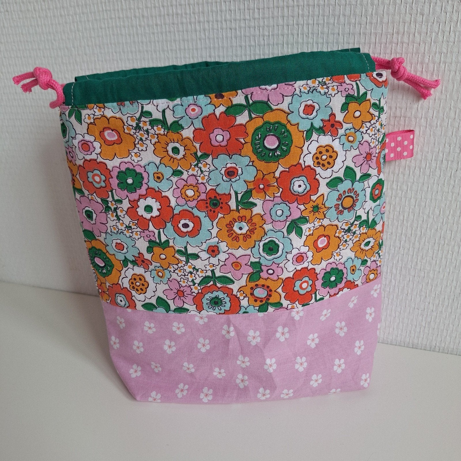 projectbag handwerktas retro bloemetjes met roze 22x23, Sieraden, Tassen en Uiterlijk, Ophalen of Verzenden, Nieuw, Roze, Dame
