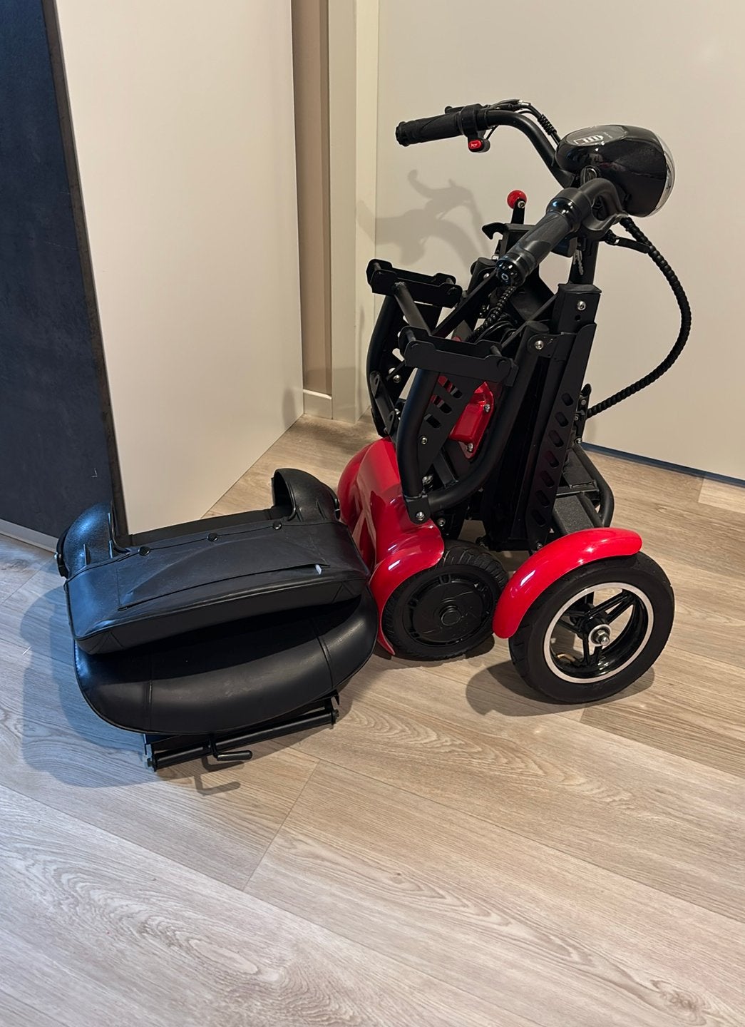 Scootmobiel inklapbaar daibot, Ophalen of Verzenden, Zo goed als nieuw, 10 km/u of minder